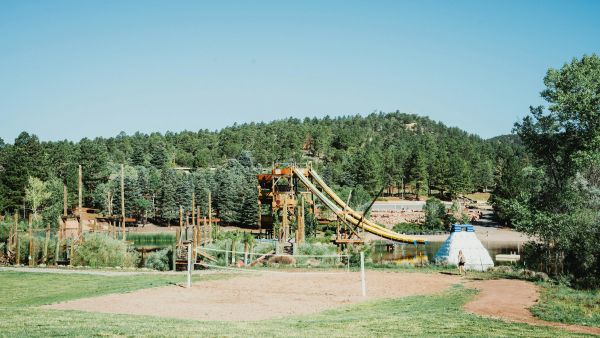 Meilleurs campings avec parc aquatique à découvrir en France